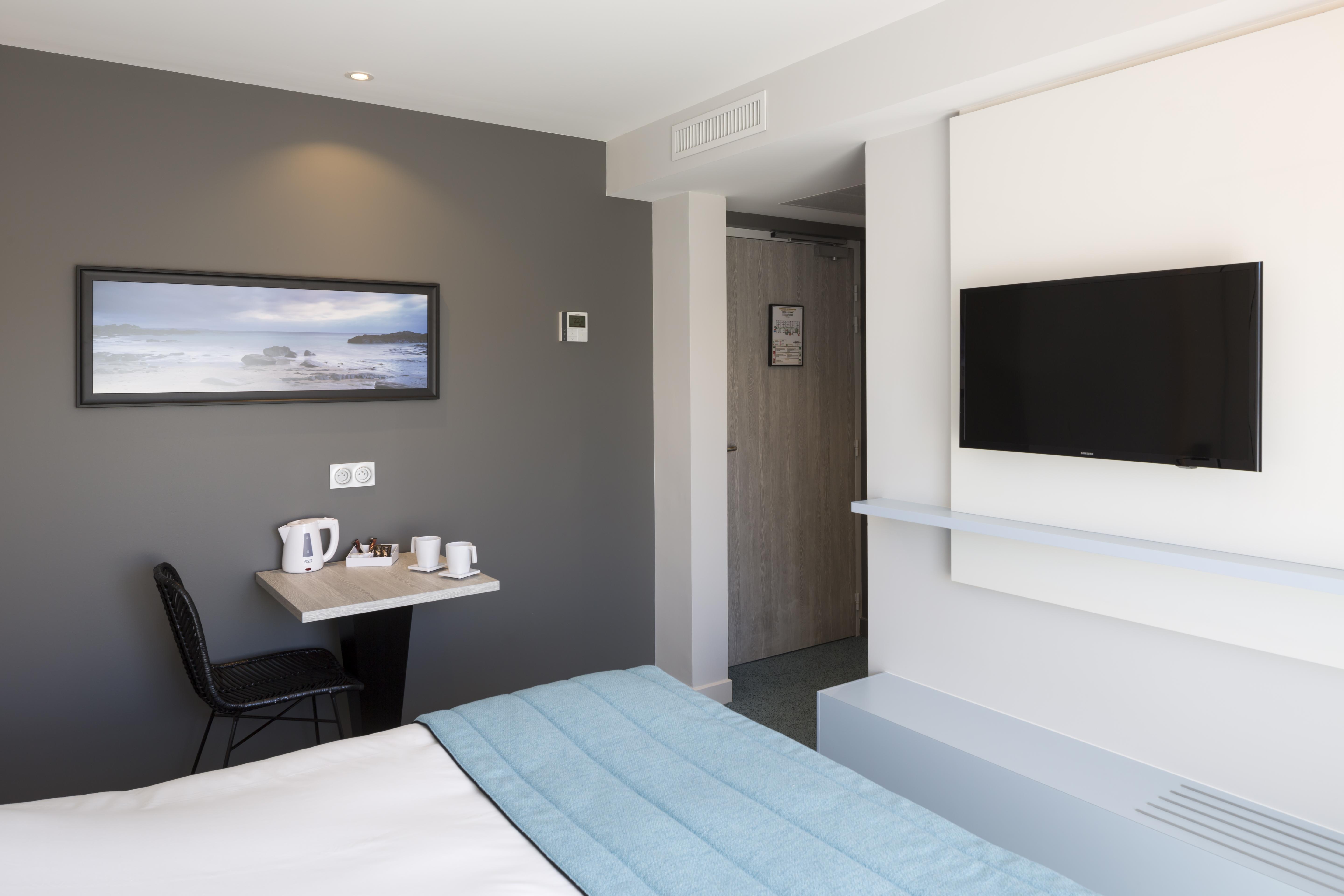 Logis Hotel Les Pins - Operalia Balaruc-les-Bains Kültér fotó