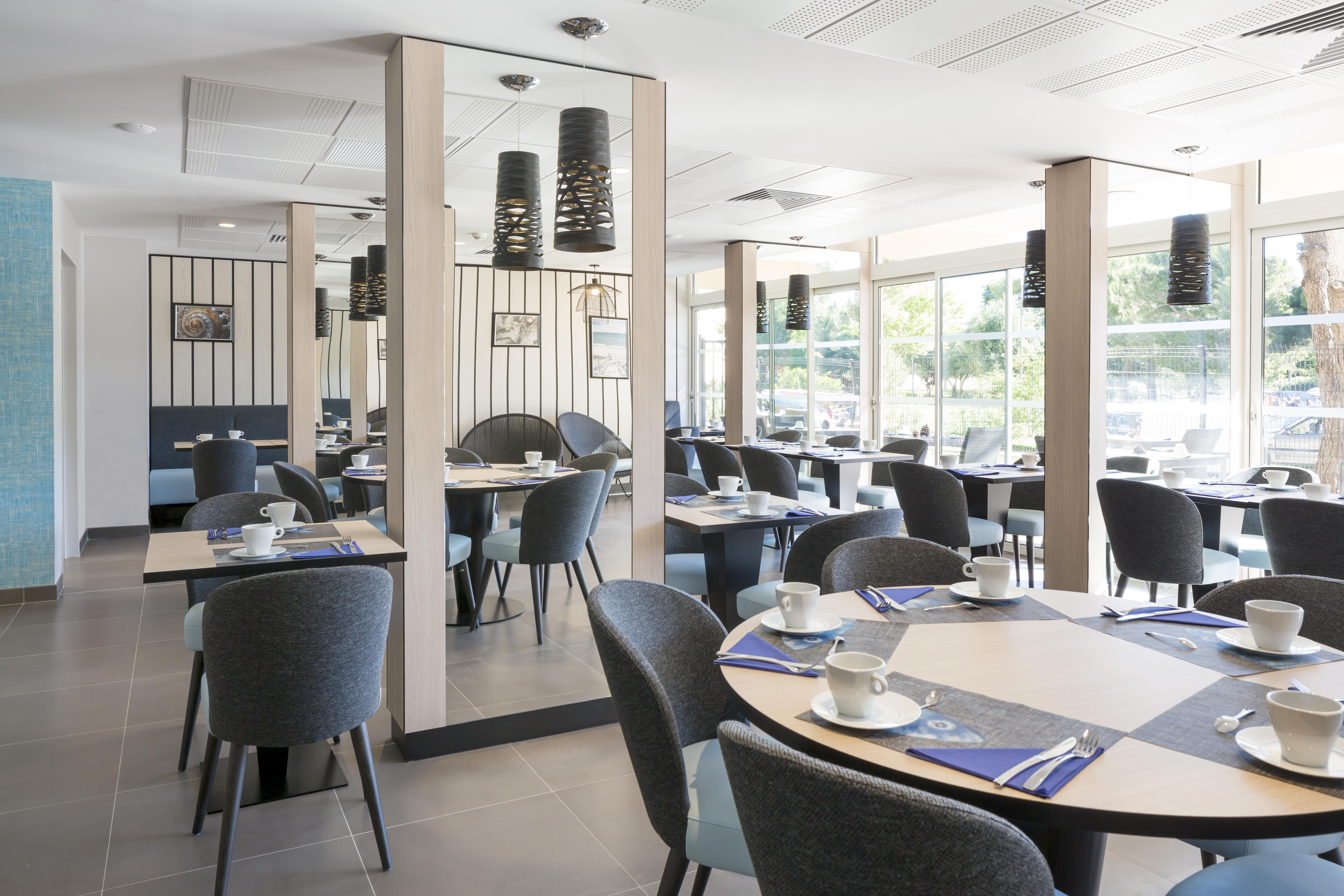 Logis Hotel Les Pins - Operalia Balaruc-les-Bains Kültér fotó
