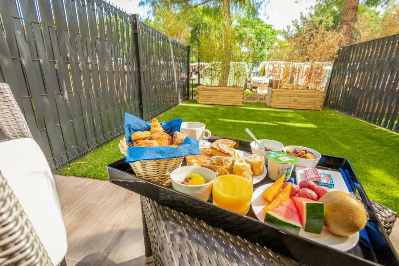Logis Hotel Les Pins - Operalia Balaruc-les-Bains Kültér fotó